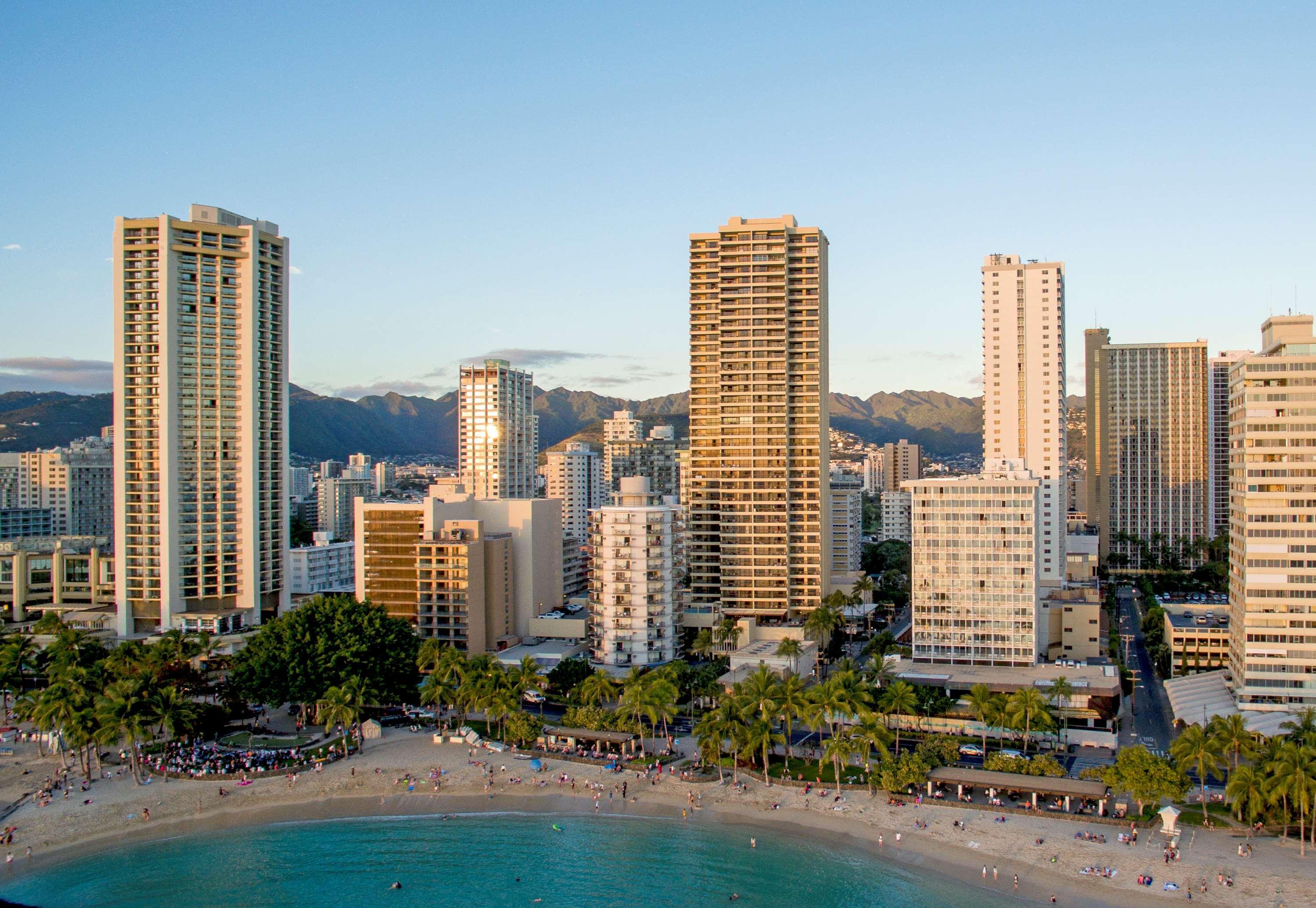Aston Waikiki Beach Tower Honolulu Kültér fotó Waikiki skyline