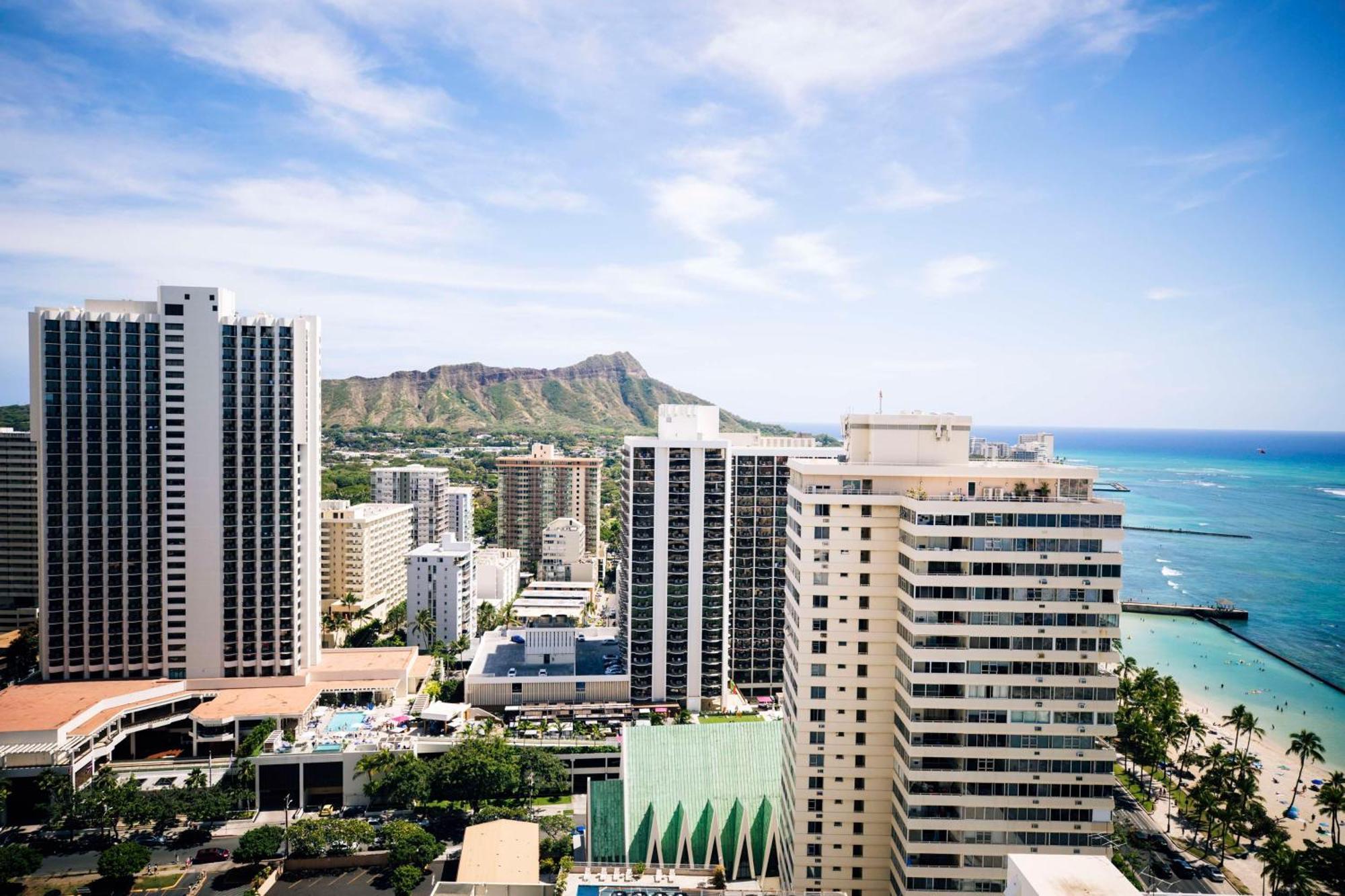 Aston Waikiki Beach Tower Honolulu Kültér fotó Waikiki skyline