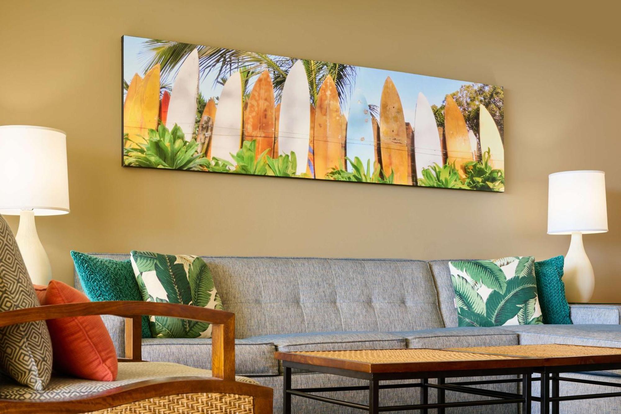 Aston Waikiki Beach Tower Honolulu Kültér fotó A 2015 photograph of a 1980s photograph of surfboards in Maui, Hawaii.