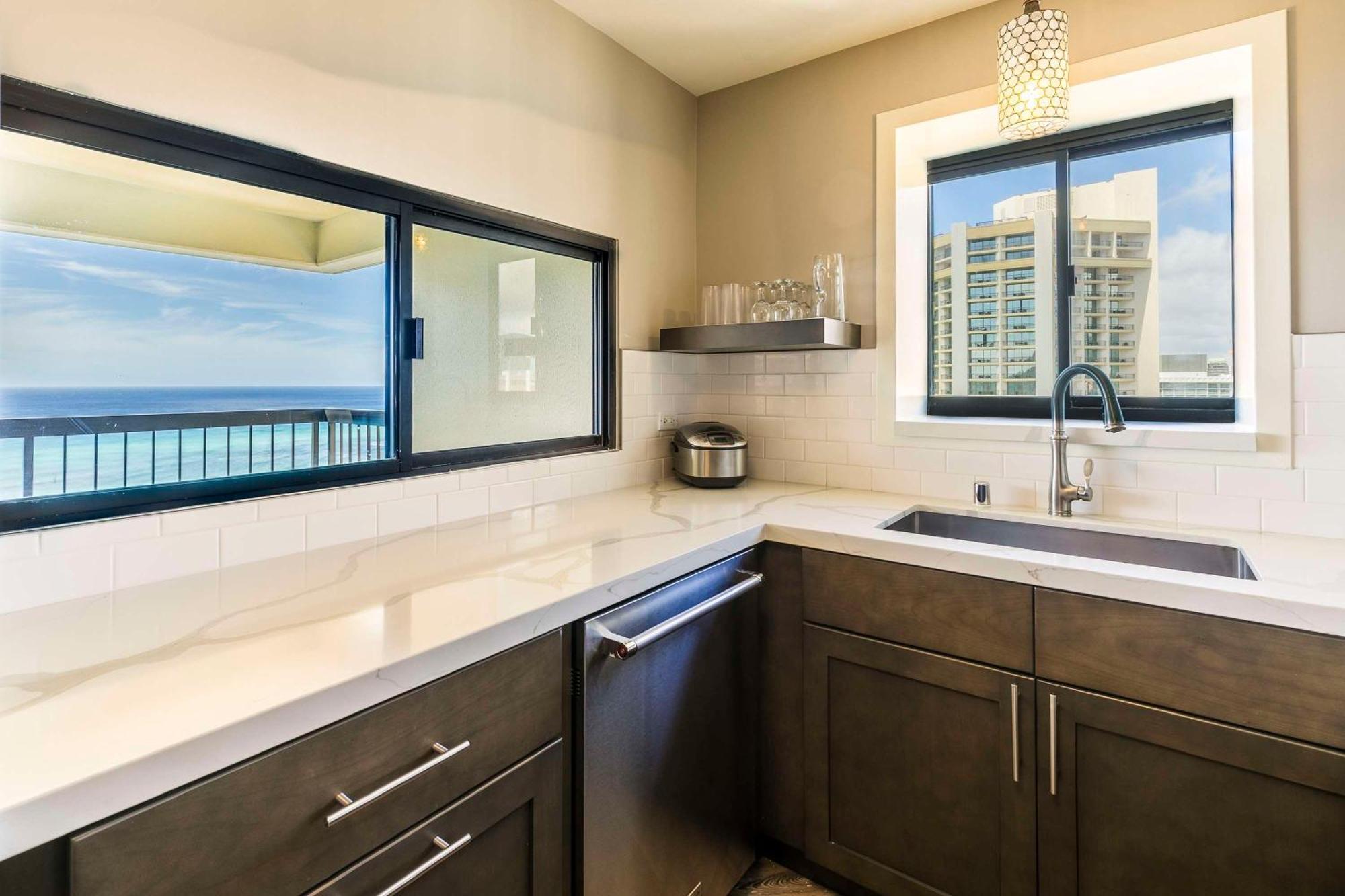 Aston Waikiki Beach Tower Honolulu Kültér fotó Kitchen